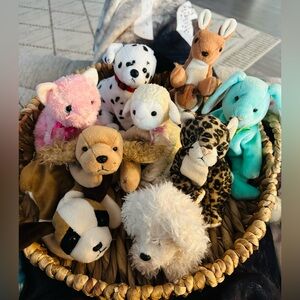 Lot of beanie babies